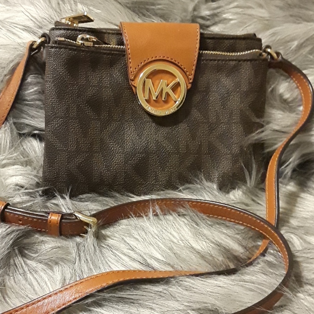 Michael Kors crossbody